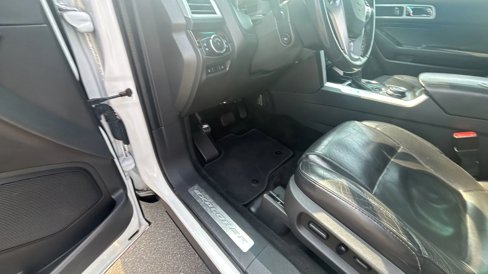 Used 2012 Ford Explorer Limited image 29