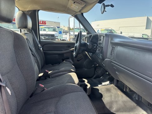 Used 2006 Chevrolet Silverado 3500 2WD Regular Cab image 10