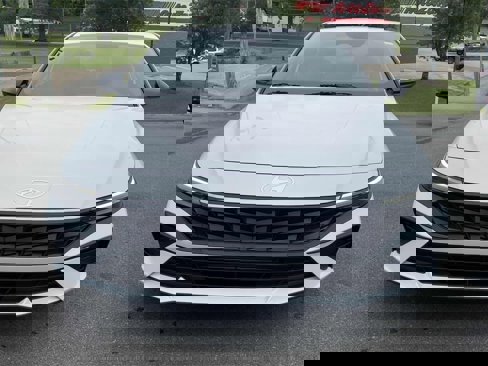 New 2025 Hyundai Elantra Sport image 7