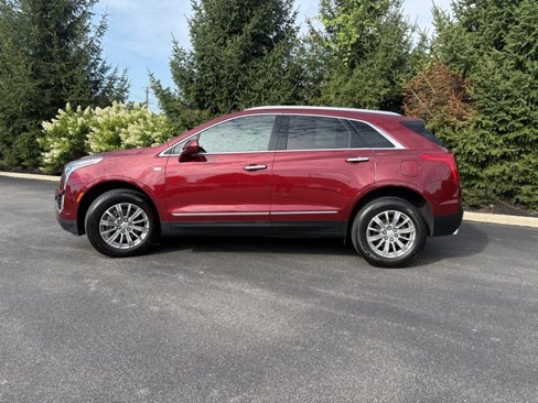Used 2018 Cadillac XT5 Luxury w/ Driver Awareness Package image 2