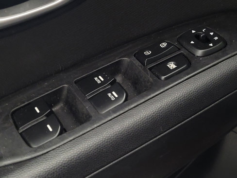Used 2015 Kia Soul + image 27