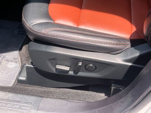 Used 2019 Ford Explorer XLT w/ Equipment Group 202A image 27