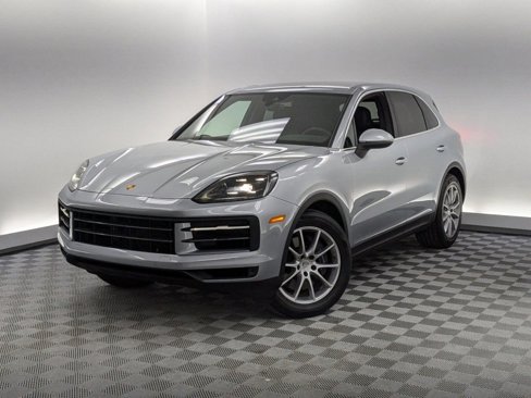 Used 2024 Porsche Cayenne image 1