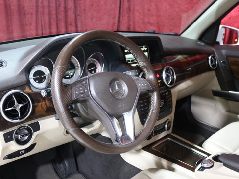 Used 2015 Mercedes-Benz GLK 250 BlueTEC 4MATIC image 12