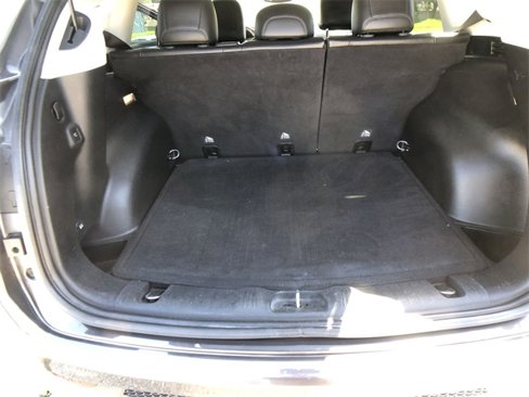Used 2019 Jeep Compass Latitude w/ Cold Weather Group image 22