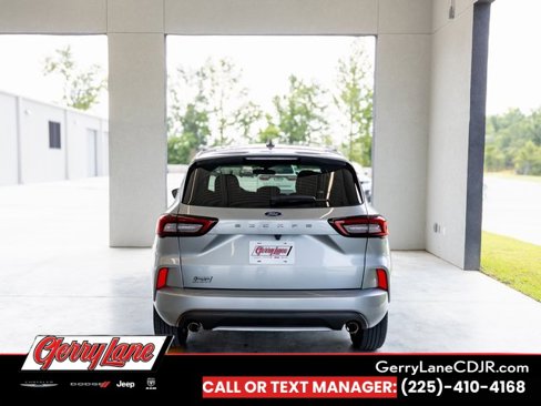 Used 2024 Ford Escape ST-Line w/ Cold Weather Package image 5