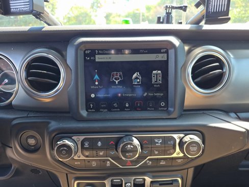 Used 2021 Jeep Gladiator Rubicon image 28