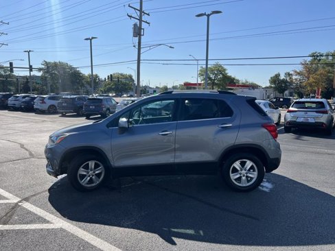 Used 2019 Chevrolet Trax LT w/ LT Convenience Package image 4