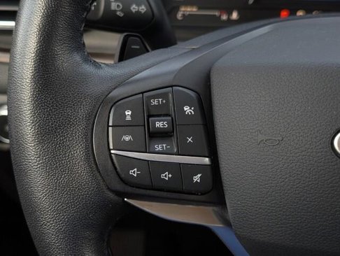 Used 2020 Ford Explorer Limited image 14