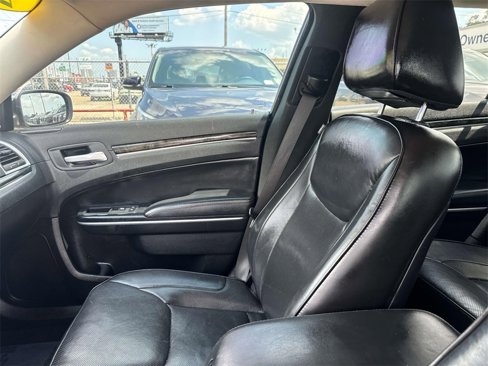 Used 2020 Chrysler 300 Limited image 28