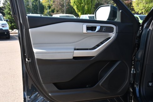 Used 2022 Ford Explorer XLT w/ Equipment Group 202A image 24