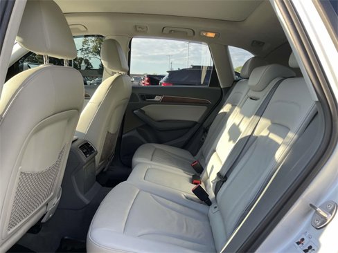 Used 2013 Audi Q5 3.0T Premium Plus image 12