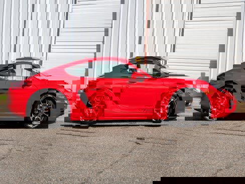Certified 2014 Porsche Cayman image 8