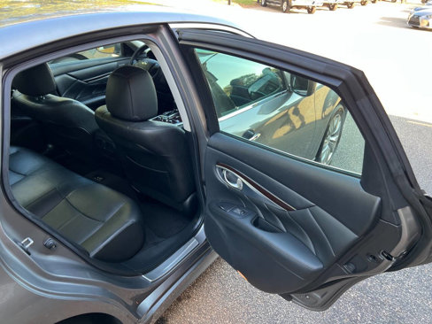 Used 2012 INFINITI M37 x w/ Premium Pkg image 17
