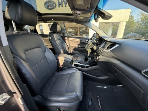 Used 2016 Hyundai Tucson Limited w/ Option Group 03 image 21