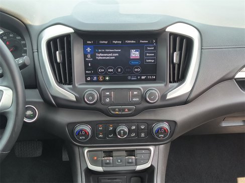 Used 2023 GMC Terrain SLT image 29