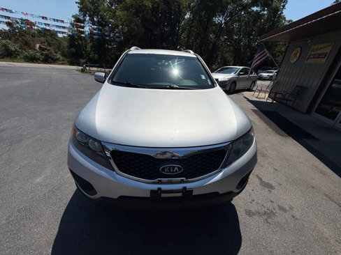 Used 2013 Kia Sorento LX image 4