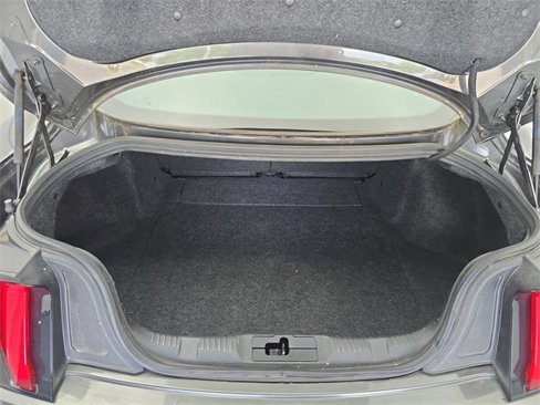 Used 2020 Ford Mustang Coupe image 11