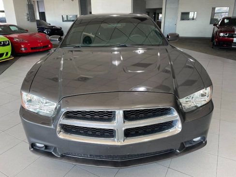 Used 2014 Dodge Charger SE image 2