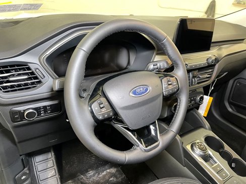 Used 2025 Ford Escape Active w/ Cold Weather Package image 20