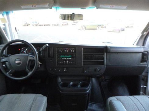 Used 2015 GMC Savana 2500 image 9
