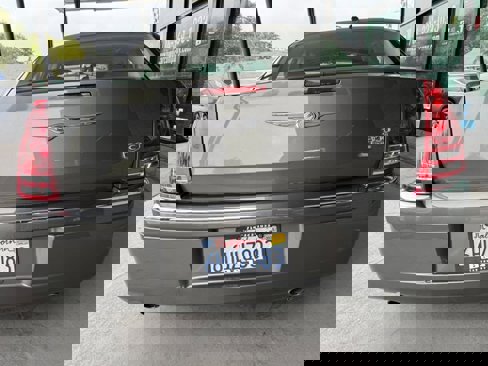 Used 2009 Chrysler 300 C image 14