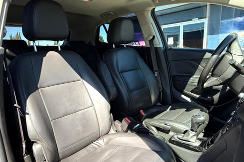 Used 2018 Buick Encore Essence image 16