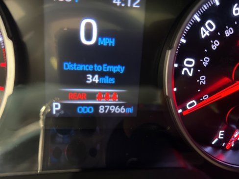 Used 2020 Toyota RAV4 XLE Premium image 30