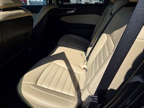 Used 2024 Ford Edge SEL w/ Convenience Package image 18