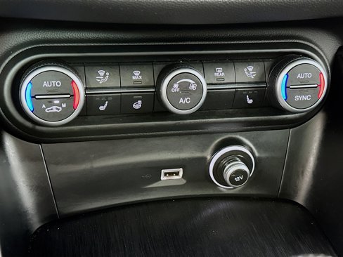 Used 2022 Alfa Romeo Stelvio Sprint image 16