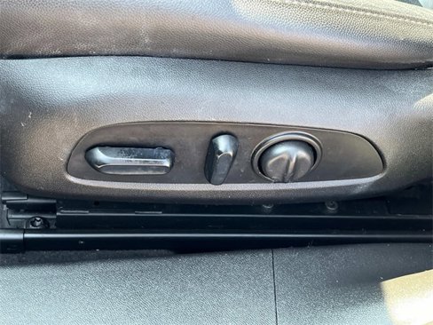 Used 2018 Chevrolet Malibu LT w/ Leather Package image 25