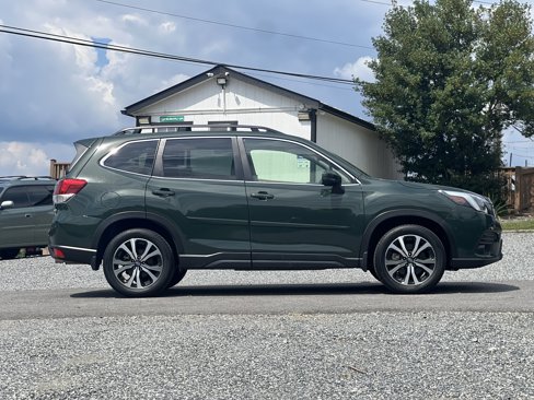 Used 2022 Subaru Forester Limited image 2