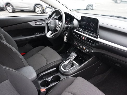 Used 2023 Kia Forte LXS image 22