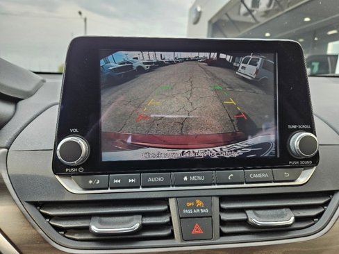 Used 2023 Nissan Altima 2.5 SV image 29