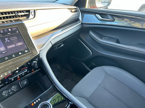 Certified 2022 Jeep Grand Cherokee L Laredo w/ Luxury Tech Group I image 39