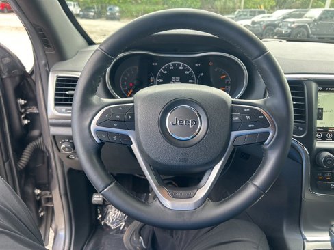 Used 2018 Jeep Grand Cherokee Laredo image 14