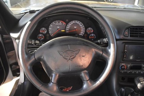 Used 2001 Chevrolet Corvette Convertible w/ Preferred Equipment Group2 image 14