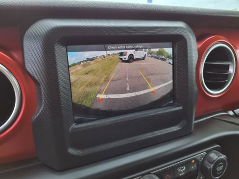Used 2021 Jeep Wrangler Rubicon image 21