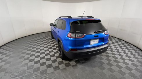 Used 2023 Jeep Cherokee Altitude Lux image 7