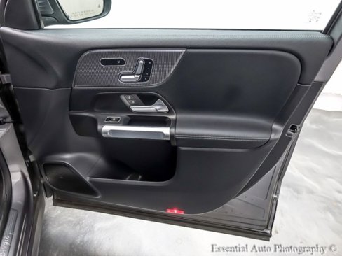 Used 2023 Mercedes-Benz EQB 250+ w/ Exclusive Package image 34