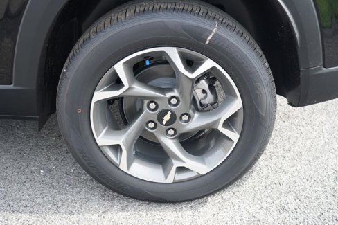 New 2025 Chevrolet Trax LT w/ Driver Confidence Package image 11