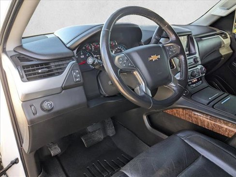 Used 2018 Chevrolet Suburban Premier image 10