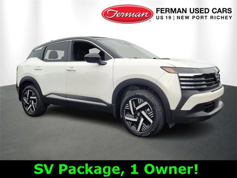 Used 2025 Nissan Kicks SV w/ Charging Package image 1