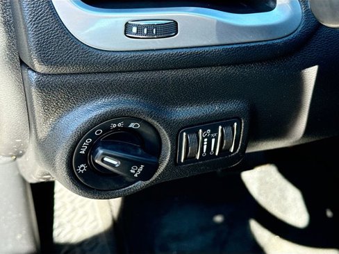 Used 2013 Dodge Dart SXT image 11