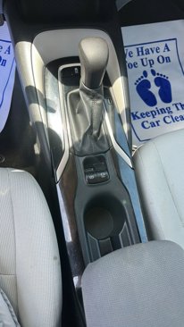 Used 2021 Toyota Corolla LE image 14