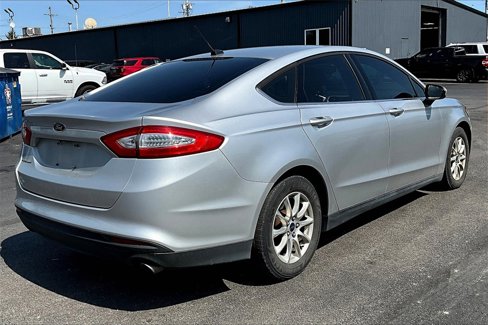 Used 2015 Ford Fusion S image 10