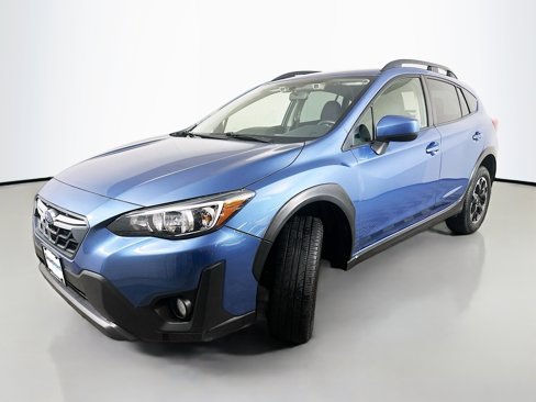 Used 2021 Subaru Crosstrek 2.0i Premium image 3
