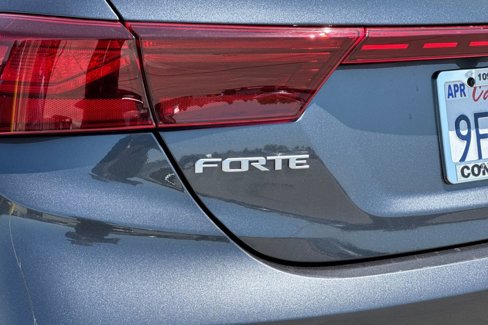 Used 2023 Kia Forte LXS w/ LXS Technology Package image 11