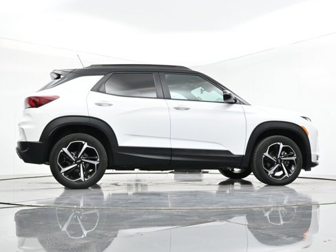 Used 2023 Chevrolet TrailBlazer RS image 31