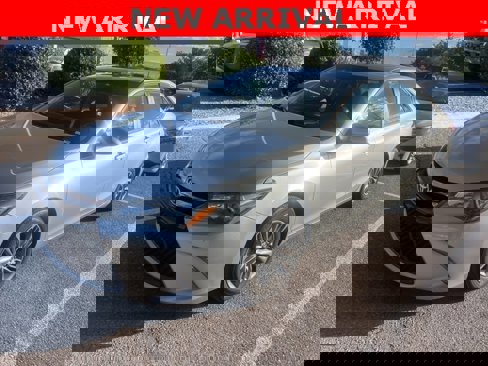 Used 2017 Toyota Camry SE image 7